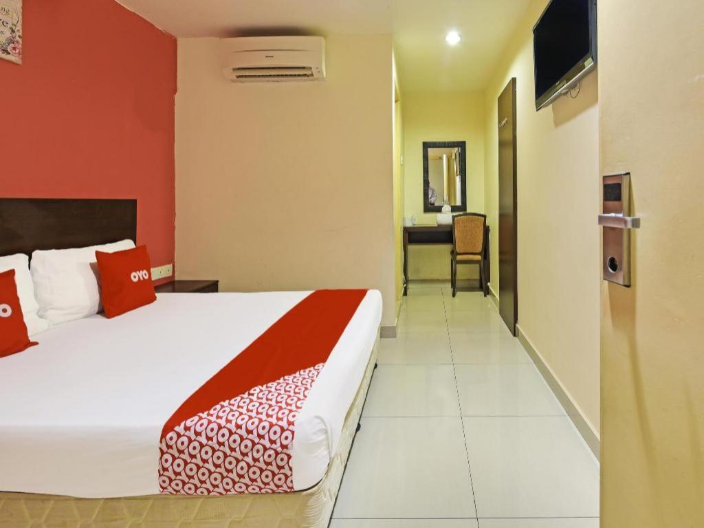 Oyo 90669 My Hotel Vistana Bangi Eksteriør bilde