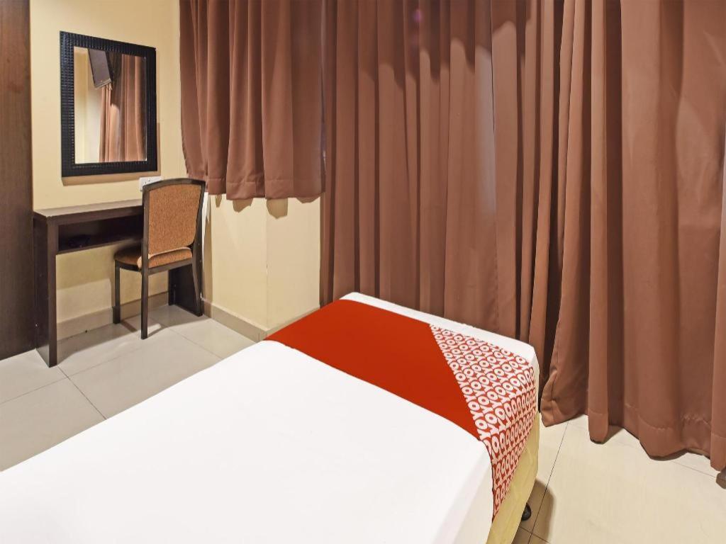 Oyo 90669 My Hotel Vistana Bangi Eksteriør bilde
