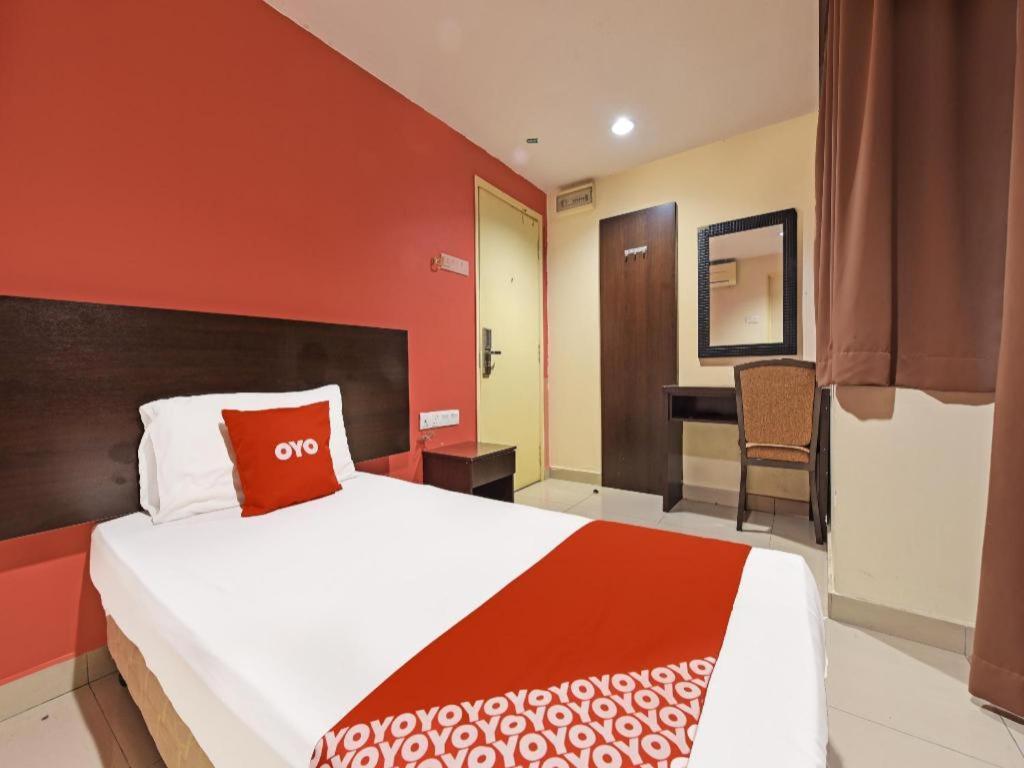 Oyo 90669 My Hotel Vistana Bangi Eksteriør bilde