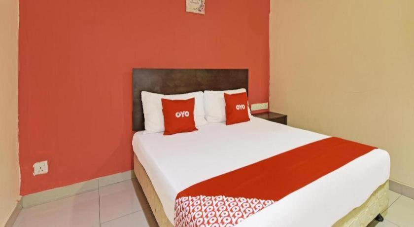 Oyo 90669 My Hotel Vistana Bangi Eksteriør bilde